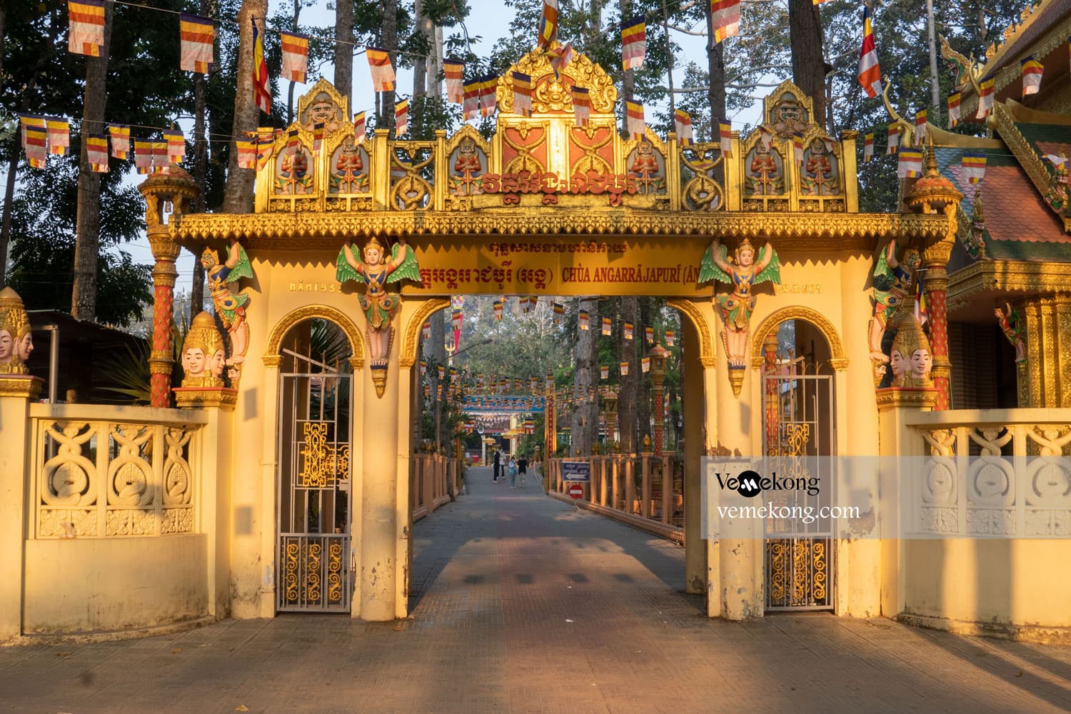 Tra Vinh Private Car to Can Tho with Multi Sightseeing Stops