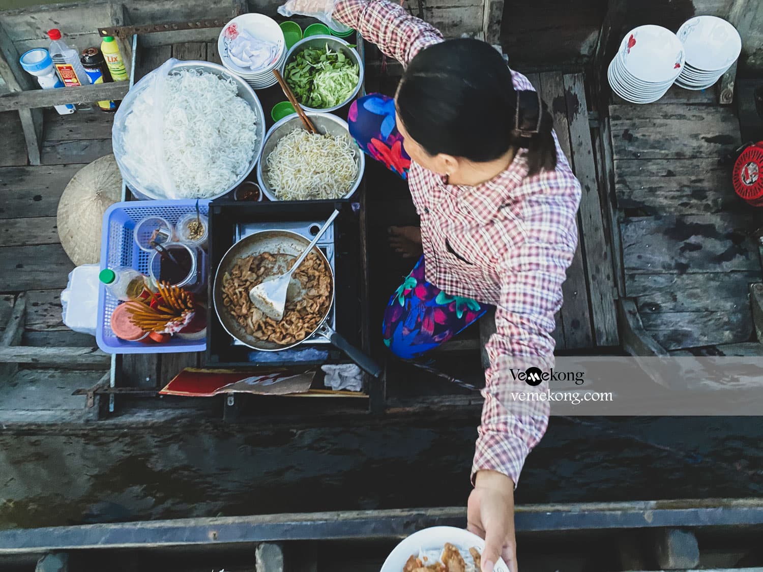 Can Tho Private Car to Chau Doc with Long Xuyen Floating Market