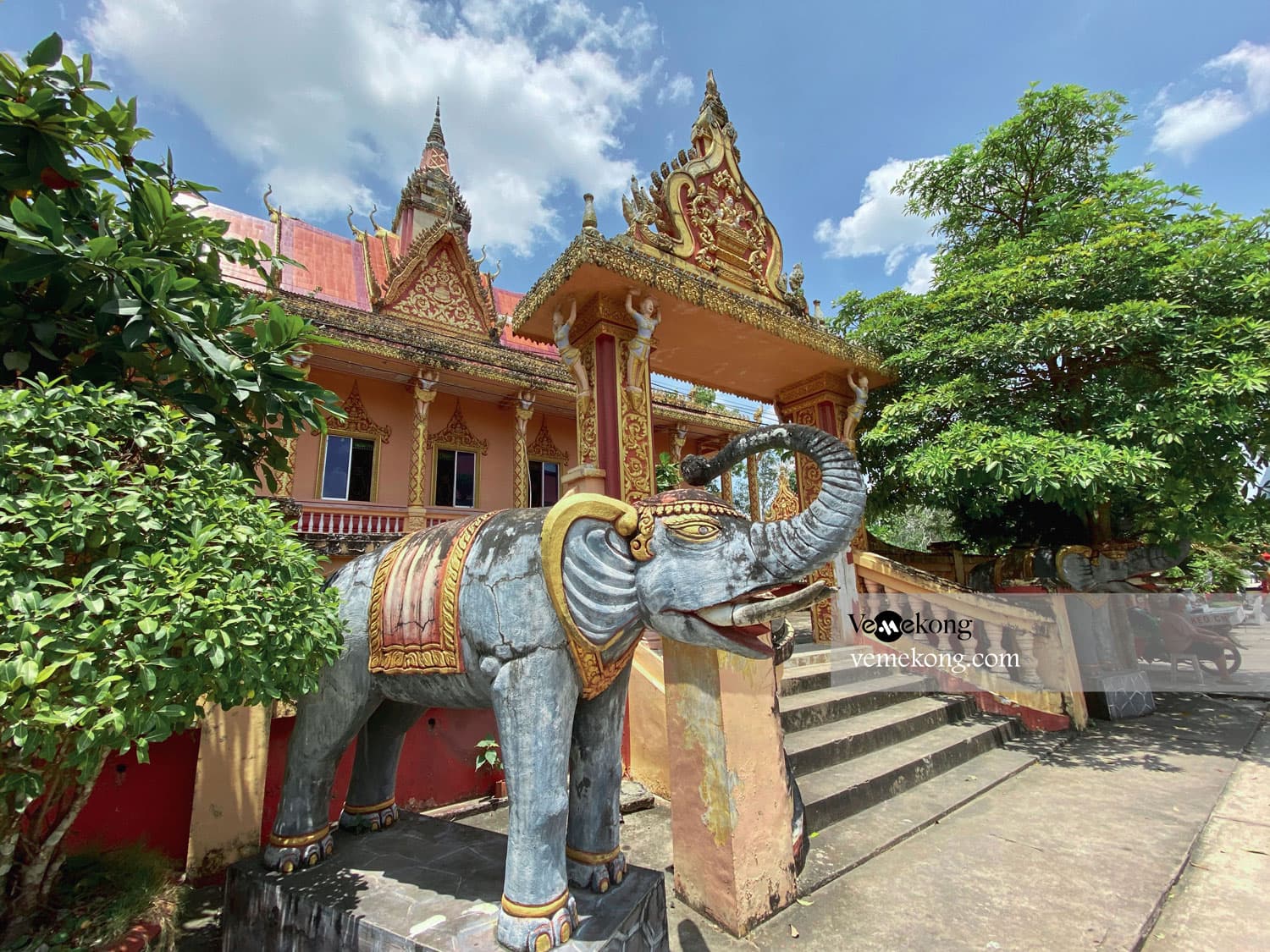 Soc Trang (Tran De) Private Car to Can Tho with Multi Sightseeing Stops